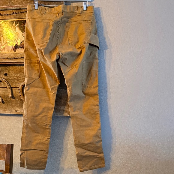 Women’s Dovetail Workwear 10x32 Tan Cargo Pants - Picture 3 of 6